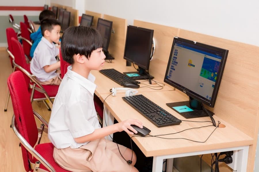 Lớp học STEM miễn phí